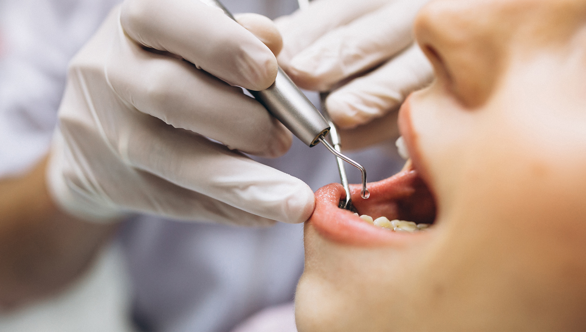 woman-patient-dentist